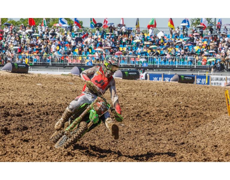 Romain Febvre et Kawasaki se rapprochent du titre mondial MXGP