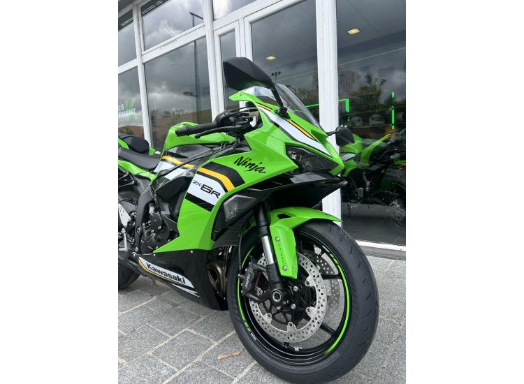 KAWASAKI ZX-6R 636