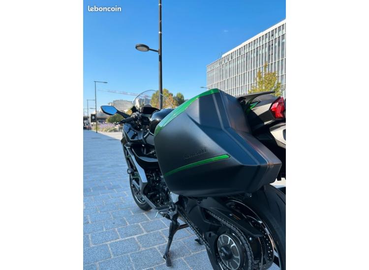 KAWASAKI H2 SX SE PACK PERFORMANCE TOURER - 2021 KMS - 25 999 € - 